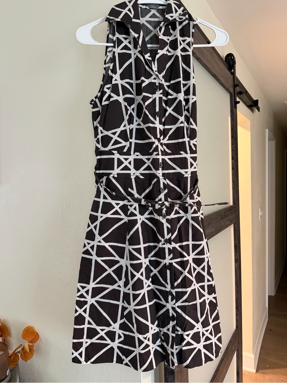 Ann Taylor Size 6 Black Ivory Geometric Print Belted Button Front Midi Dress